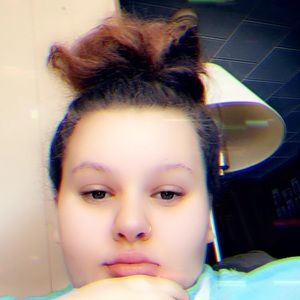 Meet your Posher, Marisa